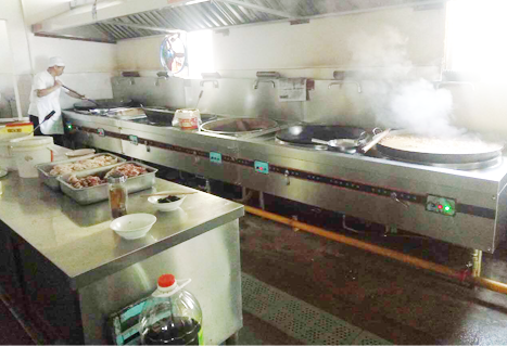 青白江人和学校食堂榴莲网站视频设备现场使用图片
