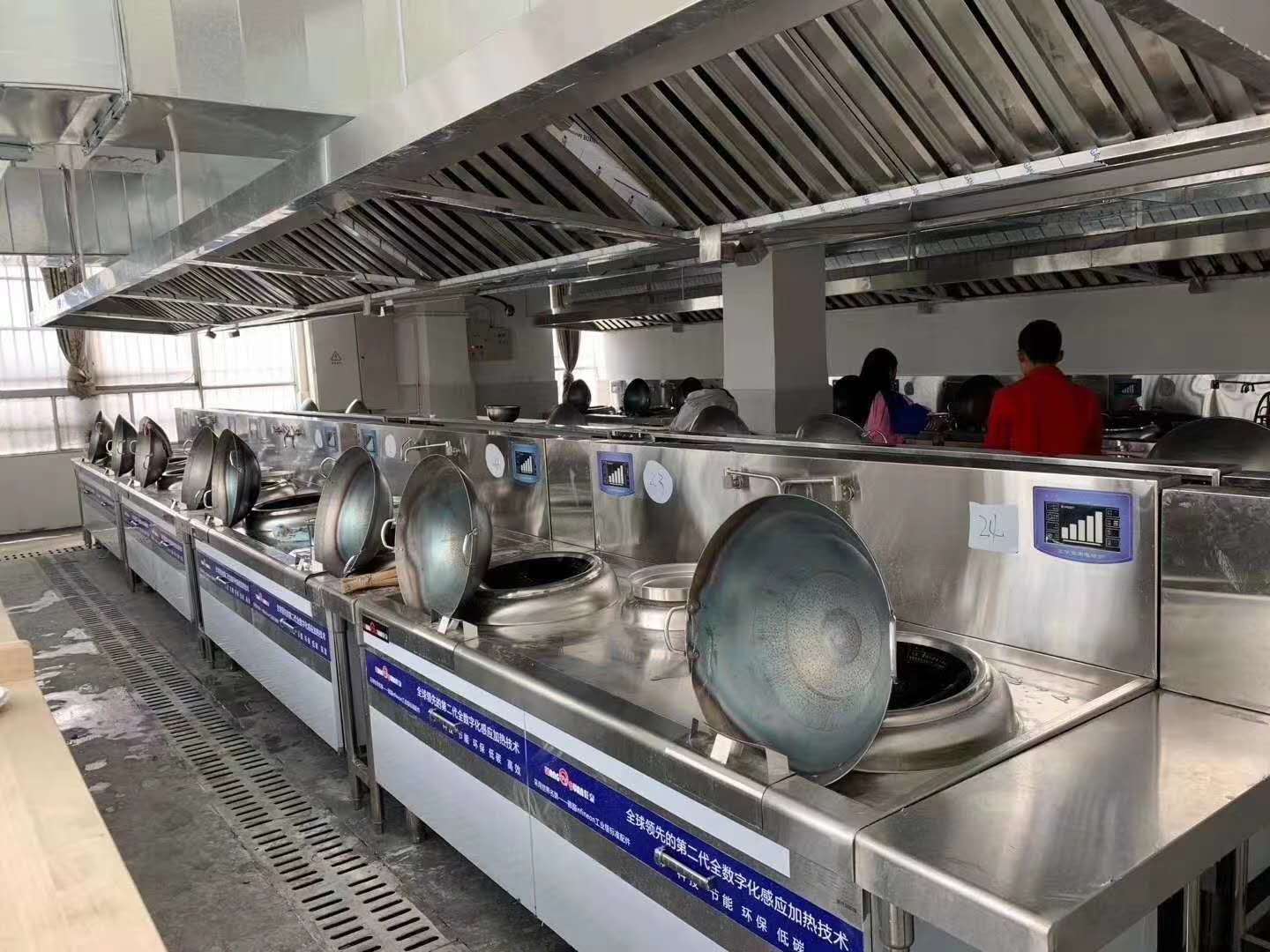 学校榴莲网站视频设备